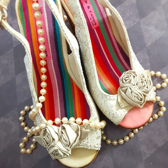 Fabric open toe wedges - Picture 4 of 8